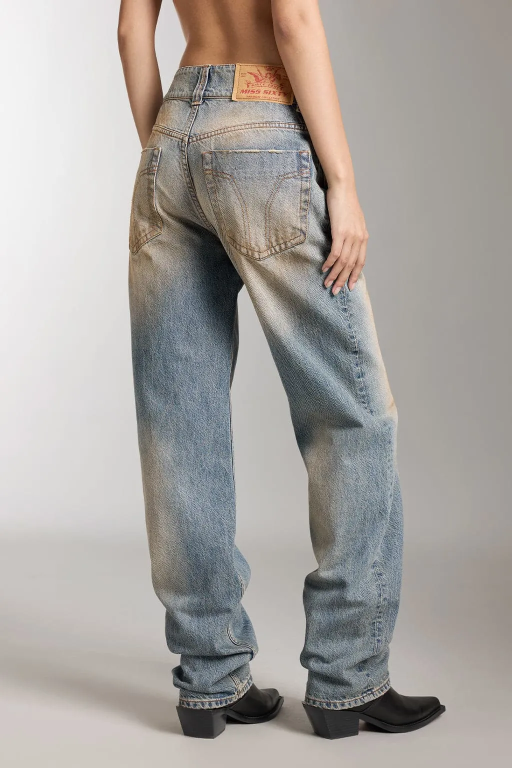 Distressed Wasteland-Style Washed Jeans