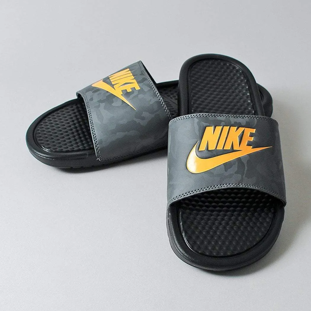 Nike Benassi JDI Slides